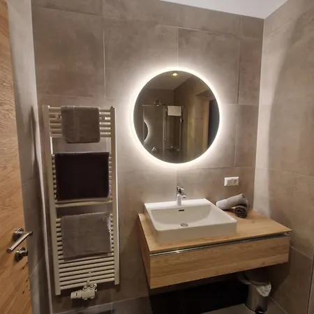Haus Schmied Apartman *